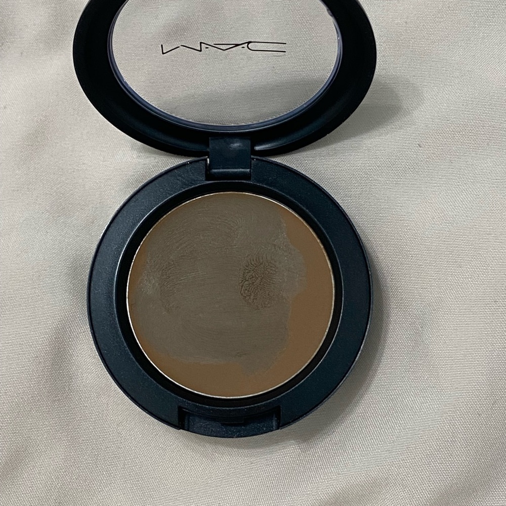 Mac Pro sculpture in Coffee Walnut